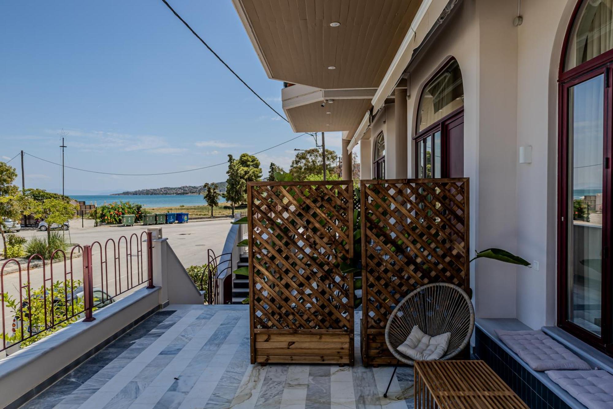 Take Me Here With A Sea View By Salt Apartments Vólos Extérieur photo